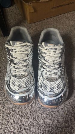 Bottega Veneta Size 12