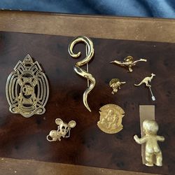Lot Of 8 Golden Pins 