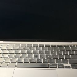 MacBook Air 13-inch (M1, 2020) 8GB RAM, 256GB SSD