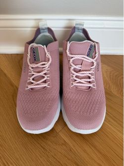 Geox D Spherica Knitted sneaker Size 9