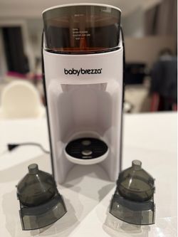Baby Brezza Formula Pro (2x funnels)