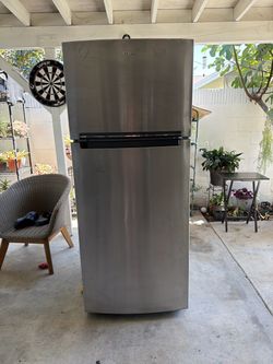 Whirlpool stainless steel fridge