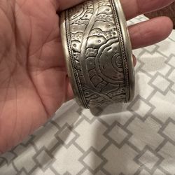 Vintage Sterling Silver Cuff