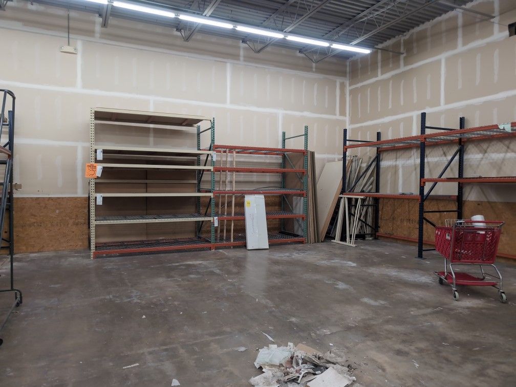 Pallet Racking Must Be Gone By 12/17!