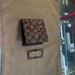 new Gucci wallet authentic