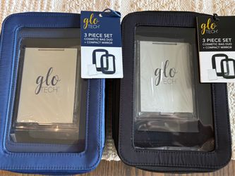 Glow Travel/ make up case.