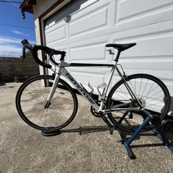 Cannondale Road Bike 