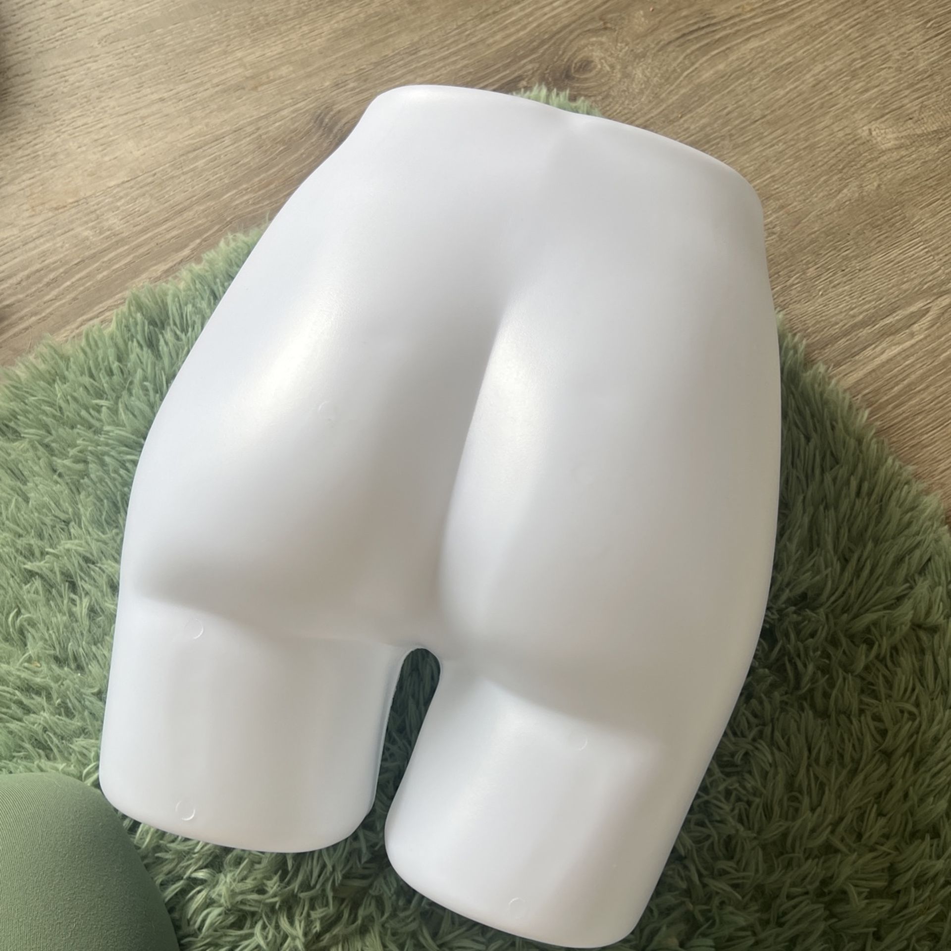 Hollow Butt Mannequin for Sale in Pasadena, CA - OfferUp