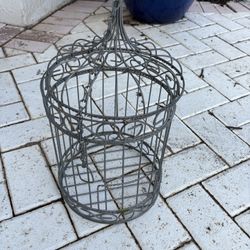 16”  Metal Birdcage. Cage For Ivy Or Fern Plant, Bird Statue Or Candle. Or Just For Show. Has Chain For Hanging, No Lock. 