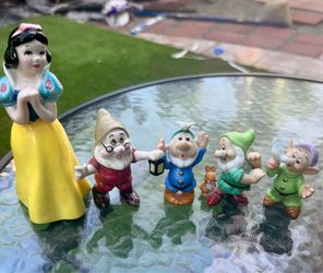 5 Vintage Snow White Ceramic/Porcelain Figures