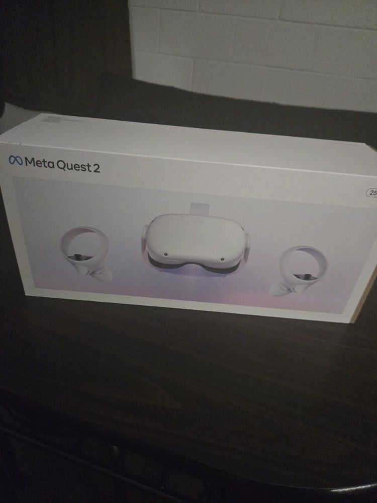 $250 Meta Quest 2 / 13.3 Inch Large Trexonic Portable TV + DVD