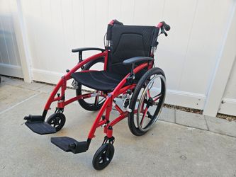 Ultra lightweight foldable manual wheelchair