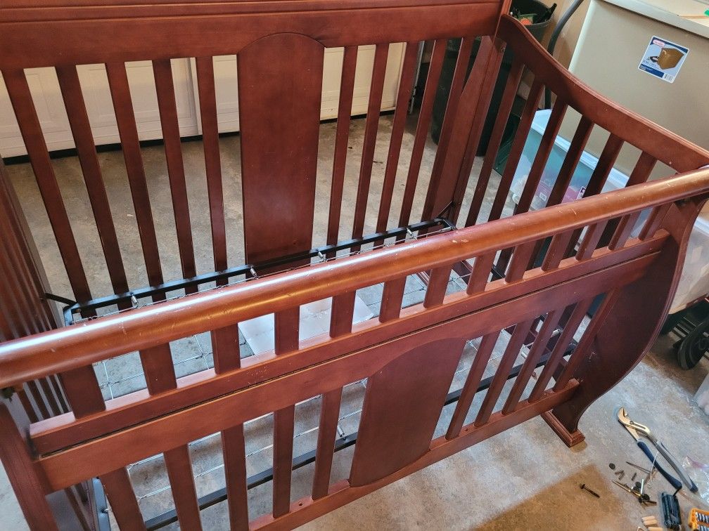 Kathryn Crib Baby's Dream Convertible