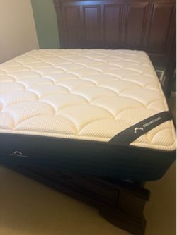 Cali king mattress dreamcloud