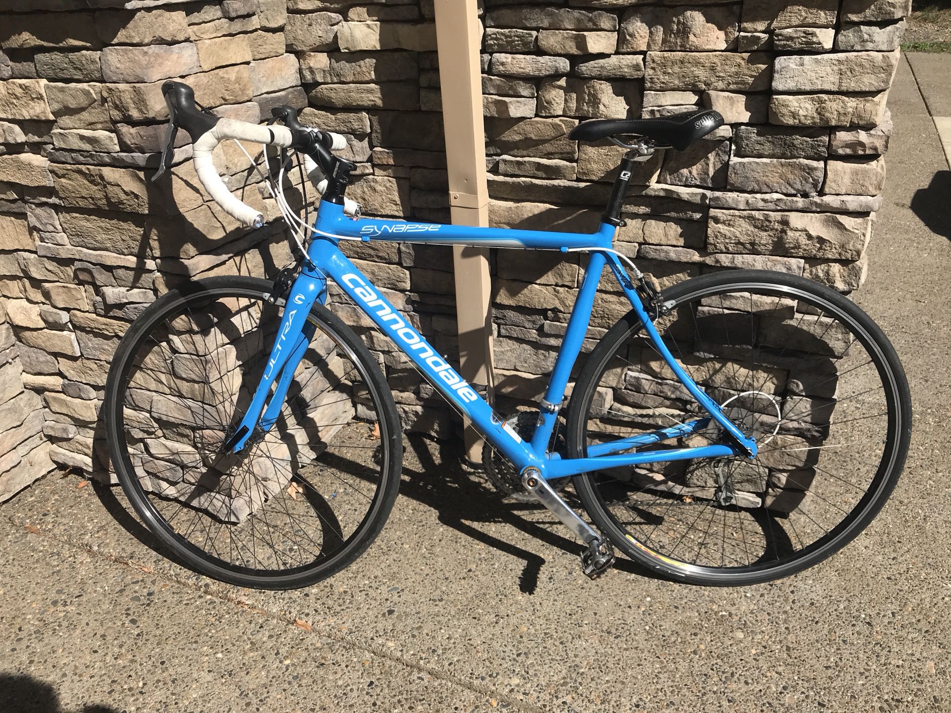 Cannondale Synapse (54cm) Road Bike