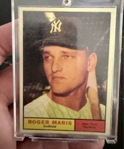 1961 Topps Roger Maris #2 – New York Yankees Vintage Baseball Card