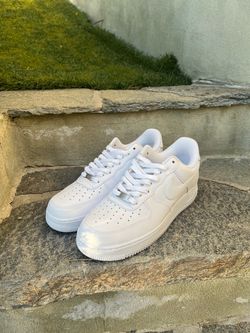 All White Air Force 1’s
