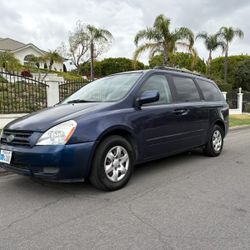 2008 KIA Sedona