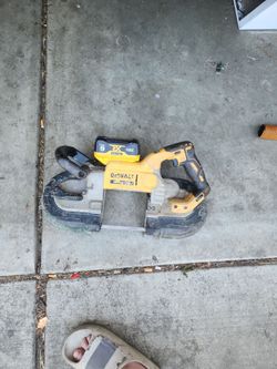 Dewalt bandsaw  and battery