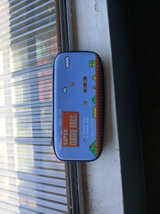 Super Mario Bros Switch Case Clasic
