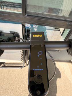 Segway Ninebot KickScooter Max G2 – Low Miles (232 mi) + Kryptonite Lock Bundle