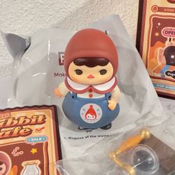 Pop Mart PUCKY Rabbit Cafe Series - Poko Barista