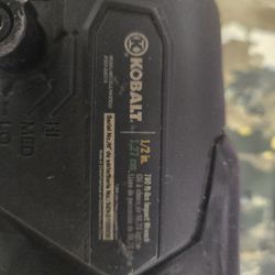 Kobalt 1/2" impact wrench 700ft pounds