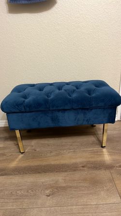 Little bench with compartment