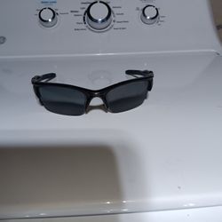 OAKLEY SUNGLASSES