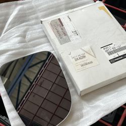 2017-2018 Mazda 3/6 Left Side Mirror Glass