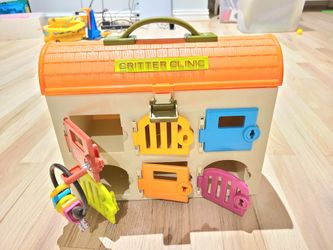 Critter Clinic Match Color Toy