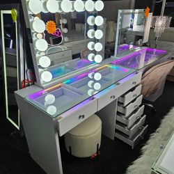 Super DEAL ONLY 1 LEFT VANITY WITH RGB LIGHT COLOR & HOLLYWOOD MIRROR BLUETOOTH REDUCE PRICE $1399 NOW $899