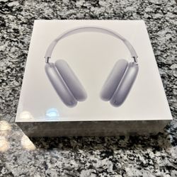AirPod Maxes