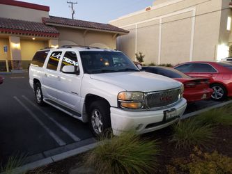 2004 GMC Yukon Denali