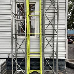3 10’ 20.5 X 20.5 Thomas truss Sticks