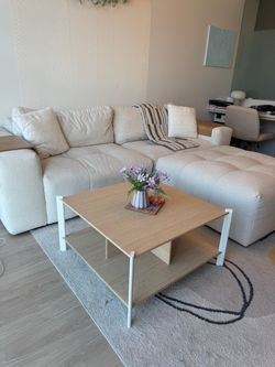 JÄTTESTA Coffee table