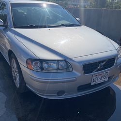 Volvo S60 PART OUT   06 