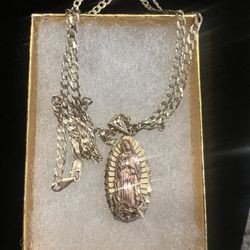 10k Cuban Chain With Mother Mary Pendant 