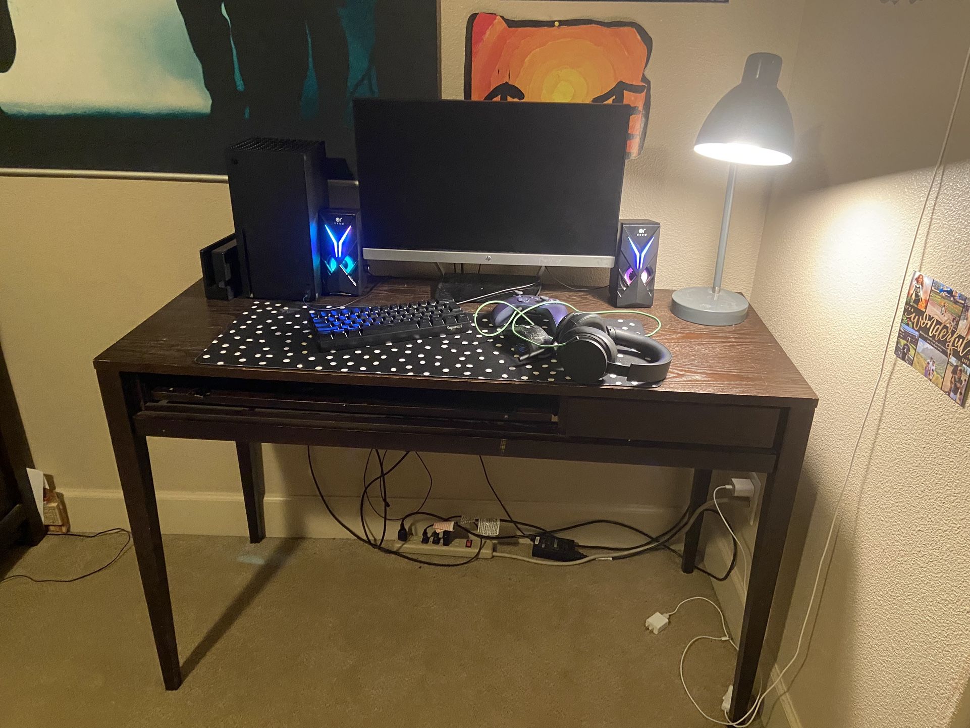 Free Desk!