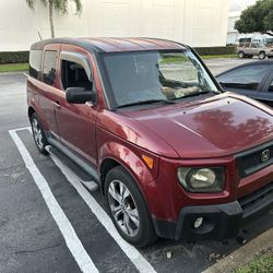 Honda Element 2006 Great Condition. 