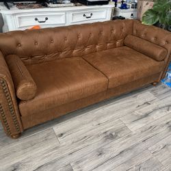 Couch Good Condition Clean.