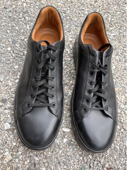 Men’s shoes. Practically new. Worn 4 time. High quality and brand, Allen Edmonds.