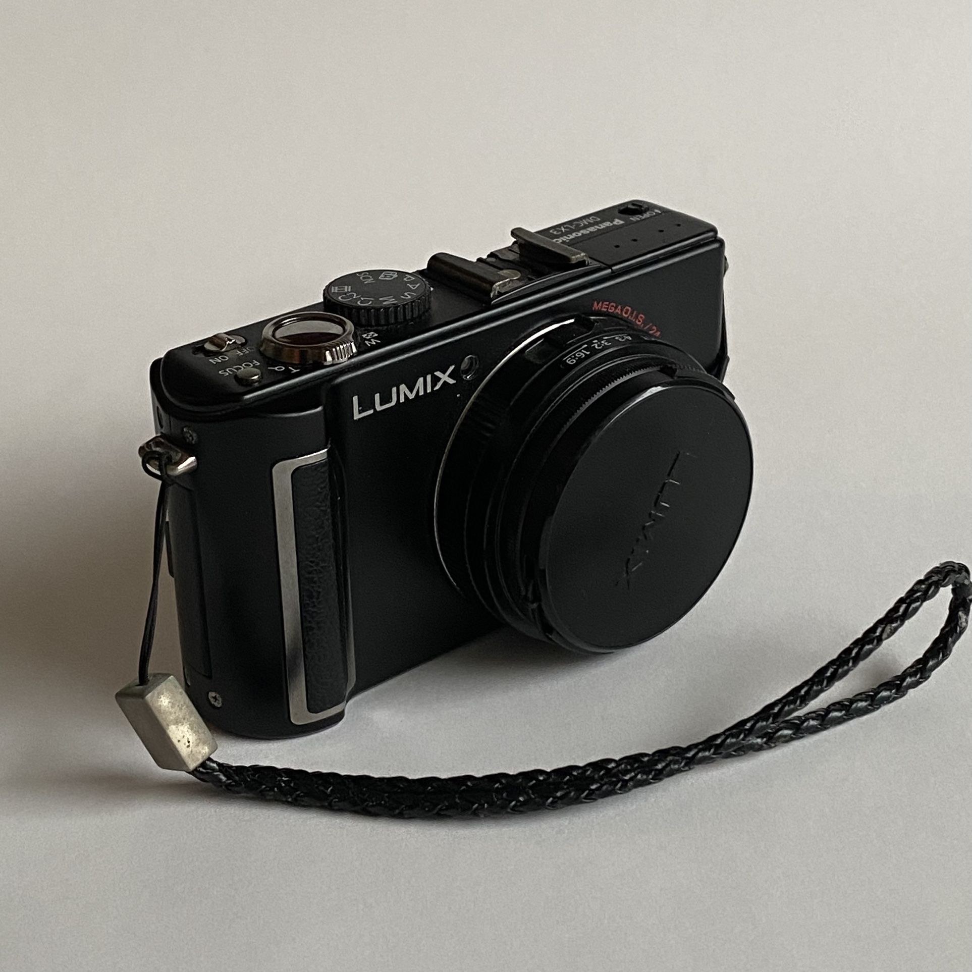 Panasonic LUMIX DMC-LX3 Digital Camera