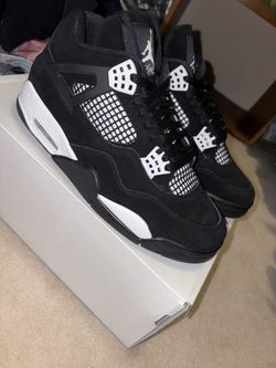 Air Jordan 4 Retro “White Thunder” - Sizes 7M ($380) & 8.5M ($480) - BNIB / Authentic