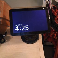 Alexa Echo Show 8