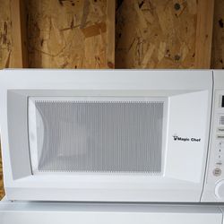 Microwave - Clean and Ready To Use