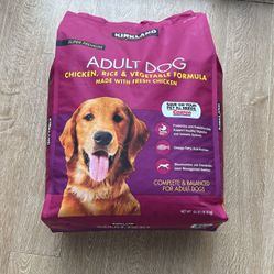 Kirkland Super Premium Adult Formula Chicken, Rice and Vegetable Dog Food 40 lb