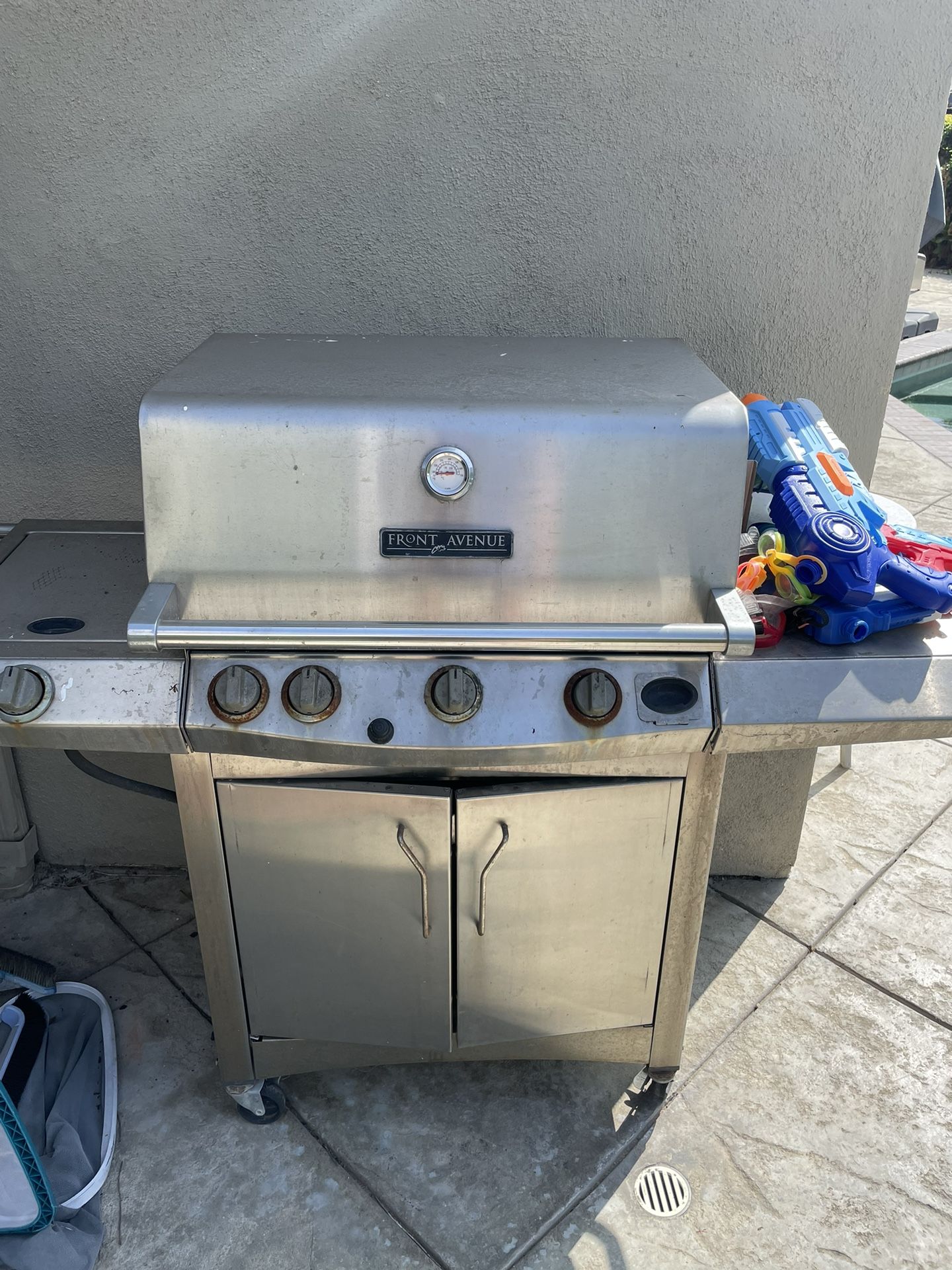 Free BBQ Grill (for Parts)