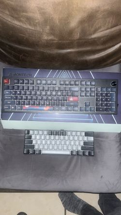Montech Mkey TKL darkness Yellow Switch Mechanical Keyboard plus Magegee Blue switch small mechanical keyboard