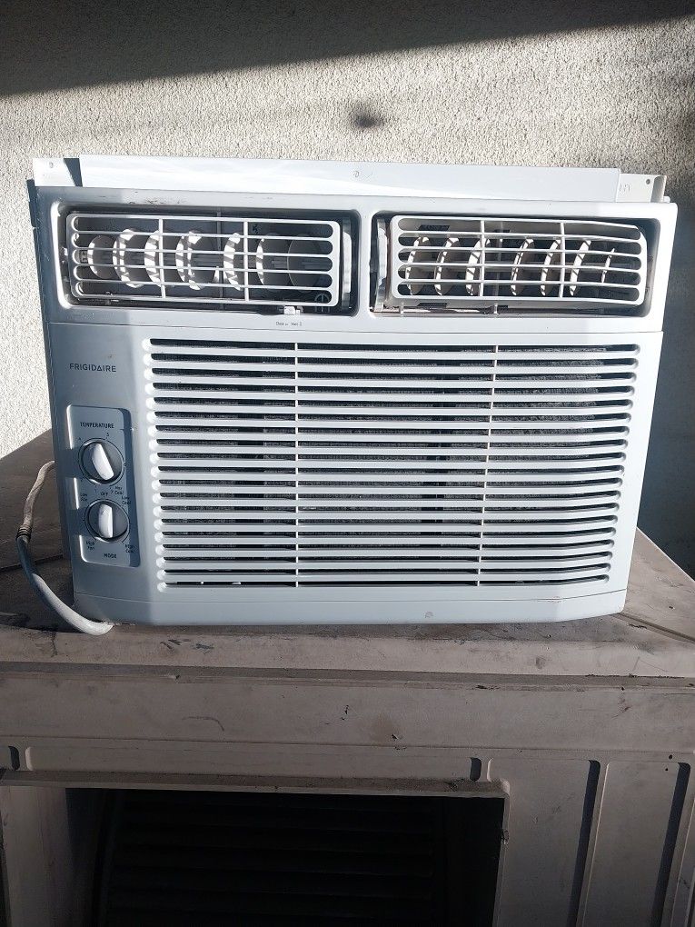 10,000 BTU AC Unit